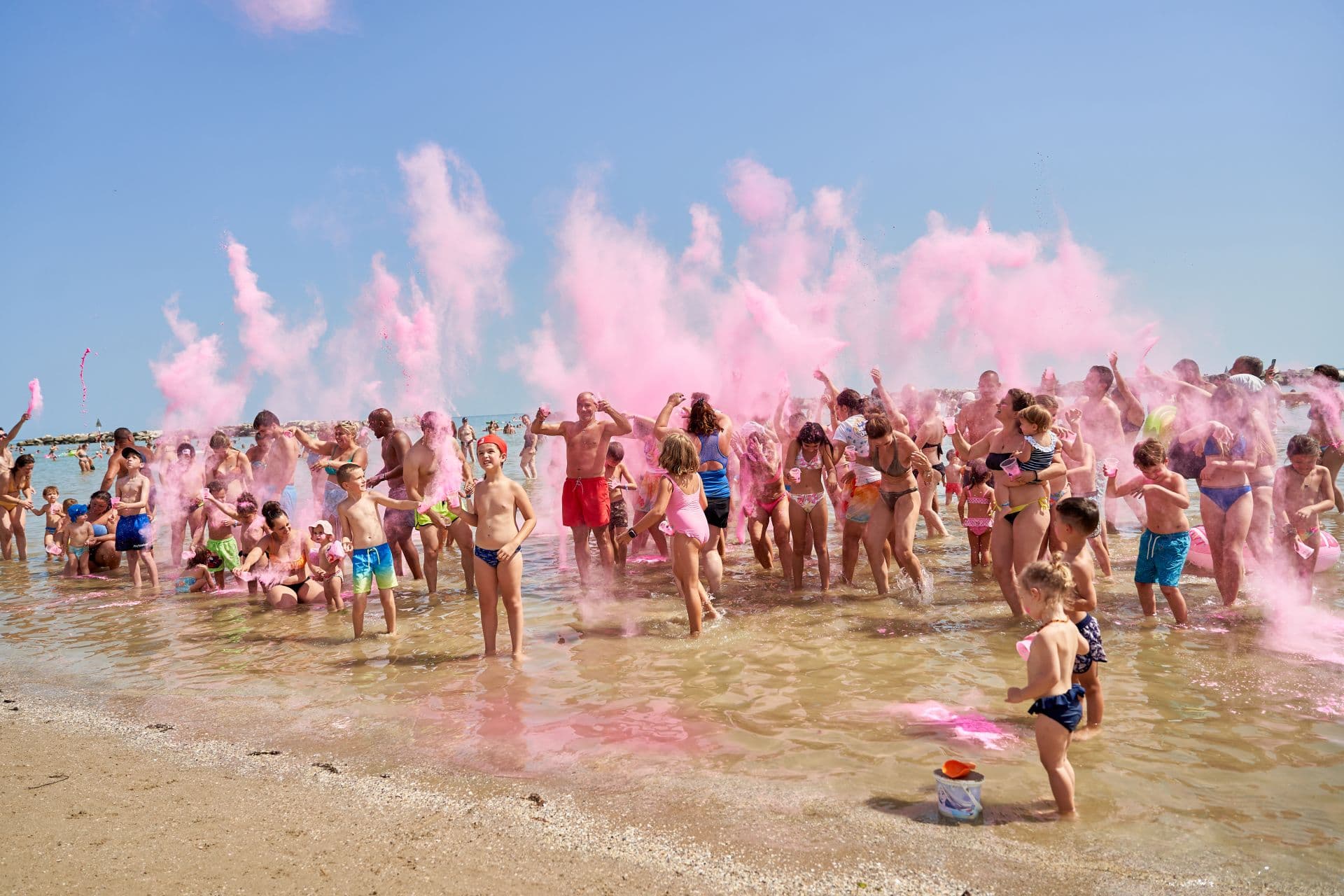 Juli am Meer im Herzen des Sommers